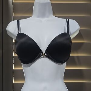 VICTORIA'S SECRET VERY SEXY SMOOTH PUSHUP BRA NWOT